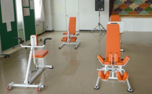 厚南会館介護予防運動機器正面からの画像です。